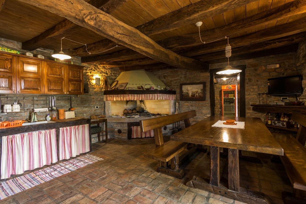 Villa Maria Oprtalj エクステリア 写真